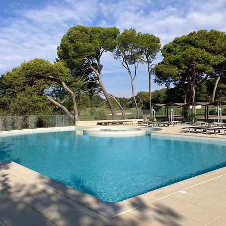 La Perle Du Golf -Magnifique Vue Clim Linge Golf Saumane 6P Piscine Tennis Exterior photo